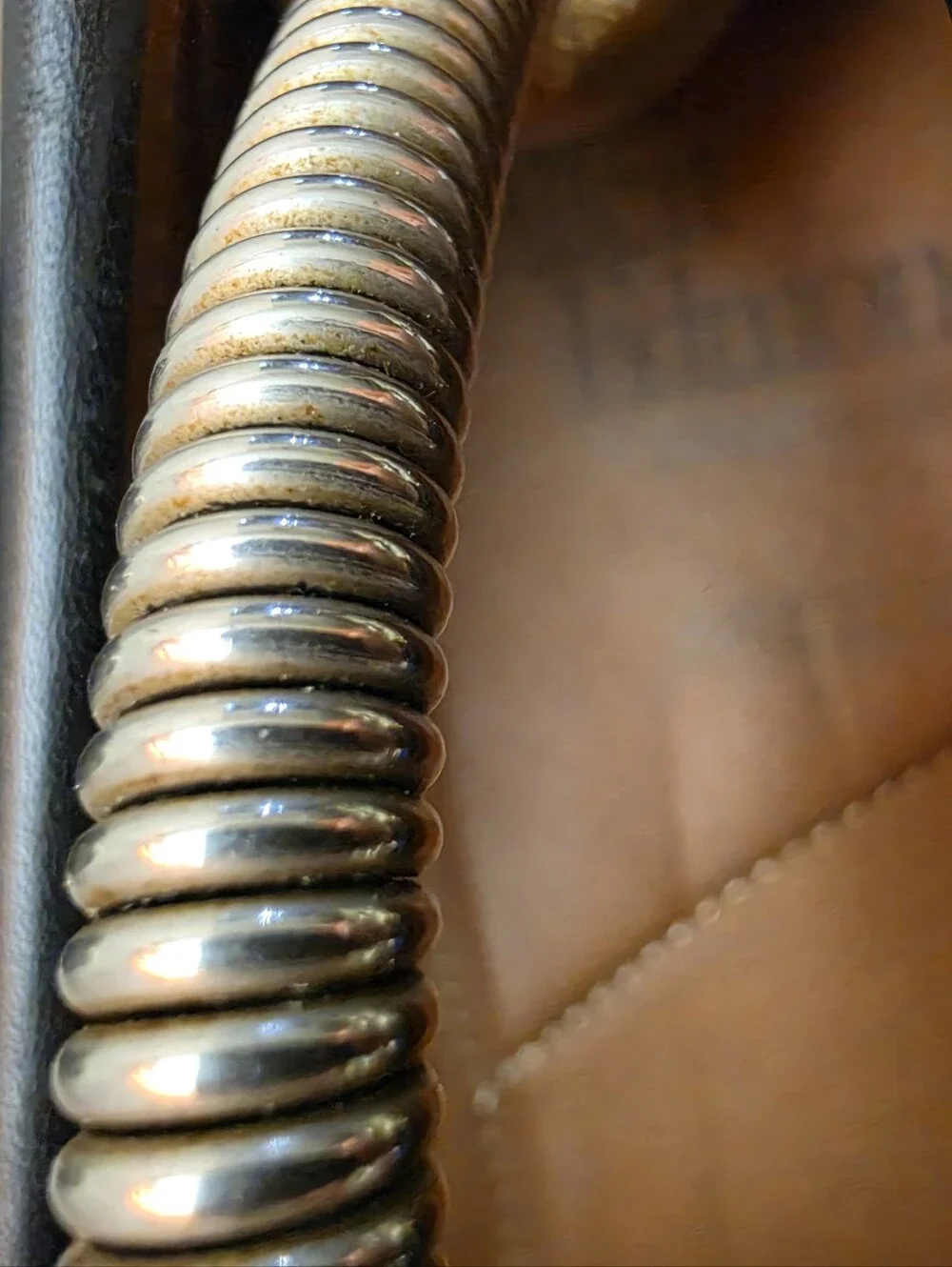 Allen Edmonds small signs